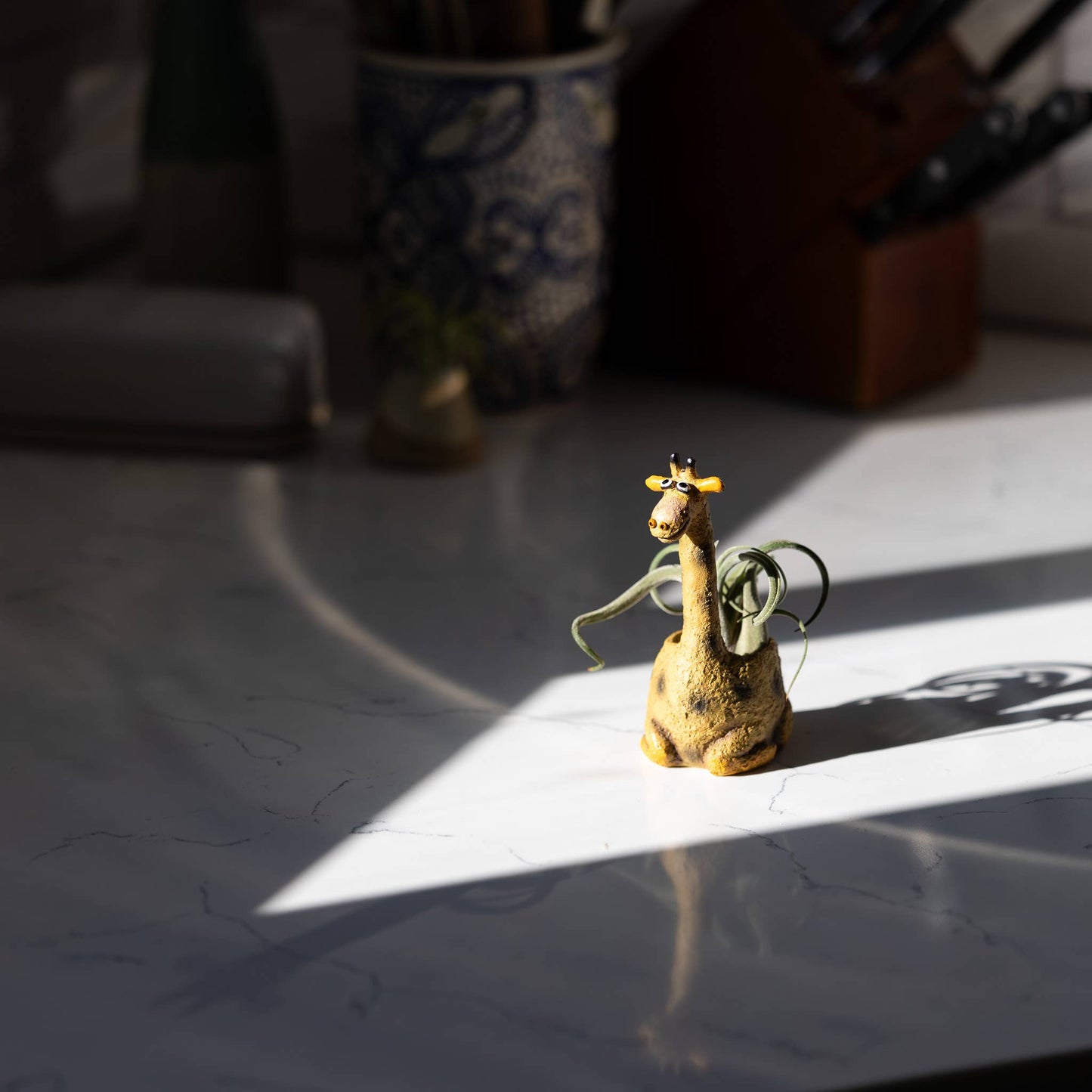 Baby Giraffe Geneva - Mini Blobhouse Planter