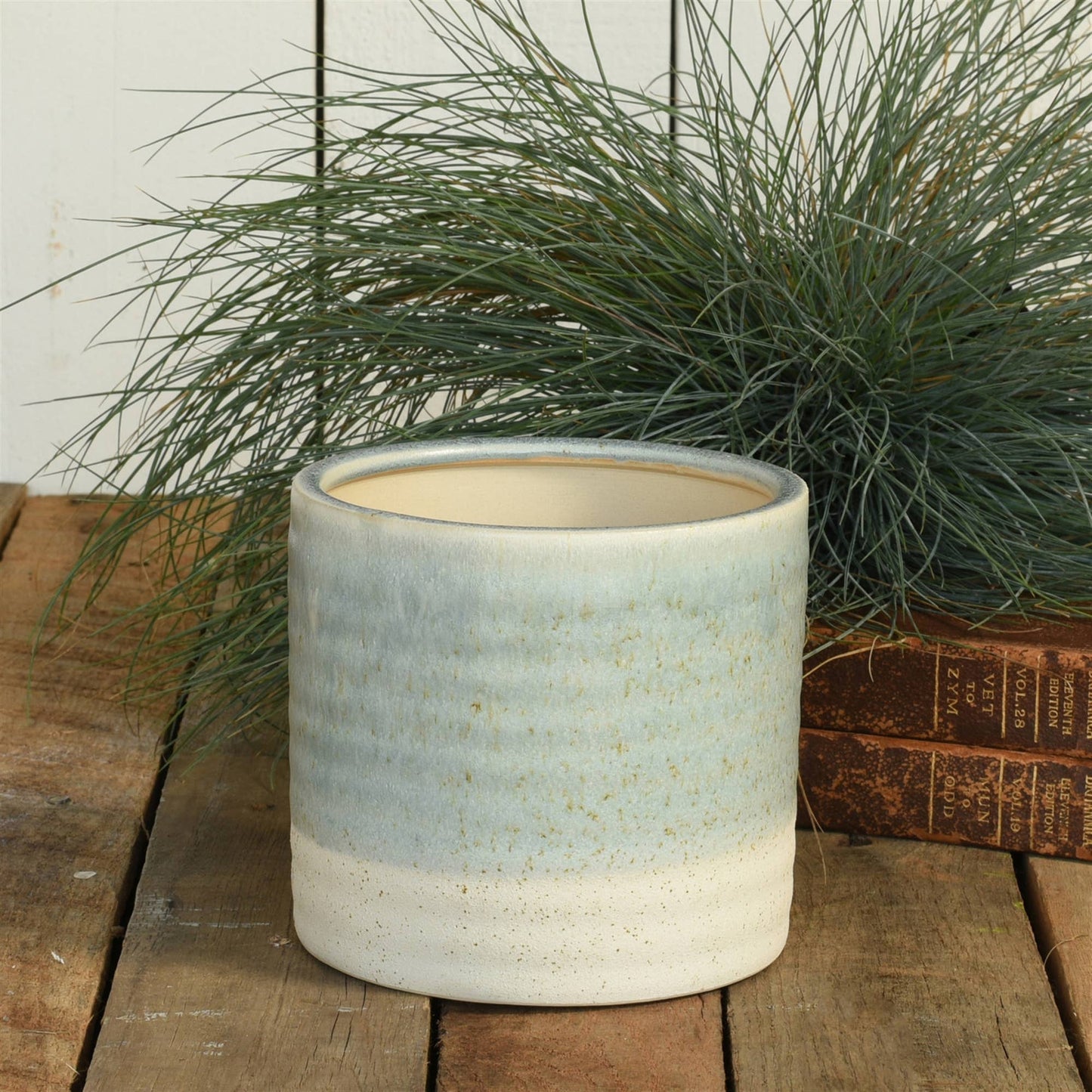 Isle Cachepot, Ceramic - Med - Light Blue